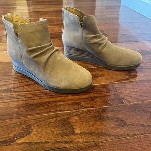 Women's Dansko Tan Ankle Boots